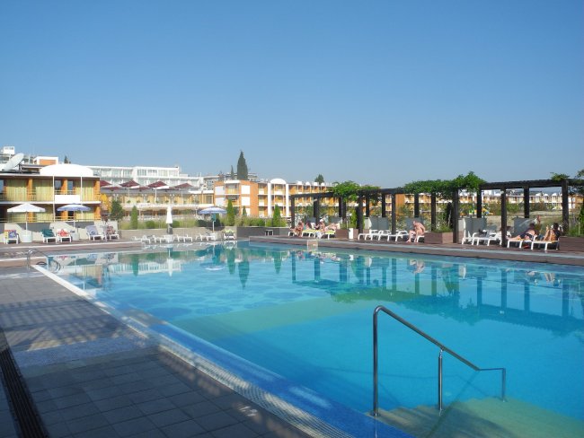 Hauptpool - Hotel Burgas Beach - Sonnenstrand Hauptpool