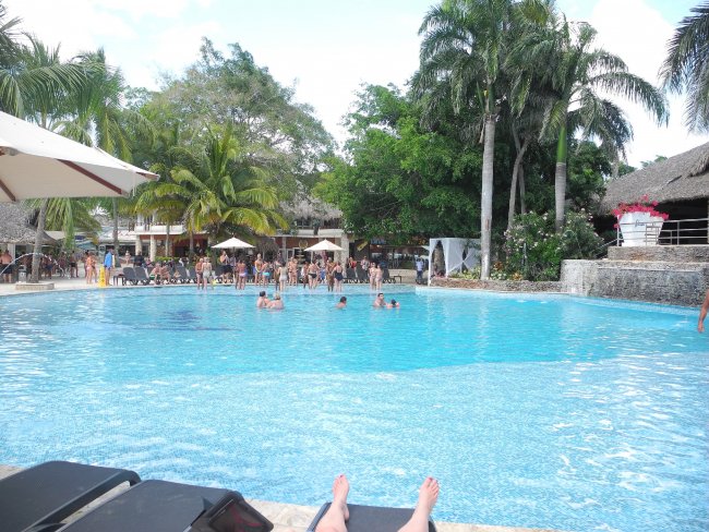Blick über den Hauptpool - Hotel Viva Wyndham Dominicus Beach - Bayahibe Blick über den Hauptpool