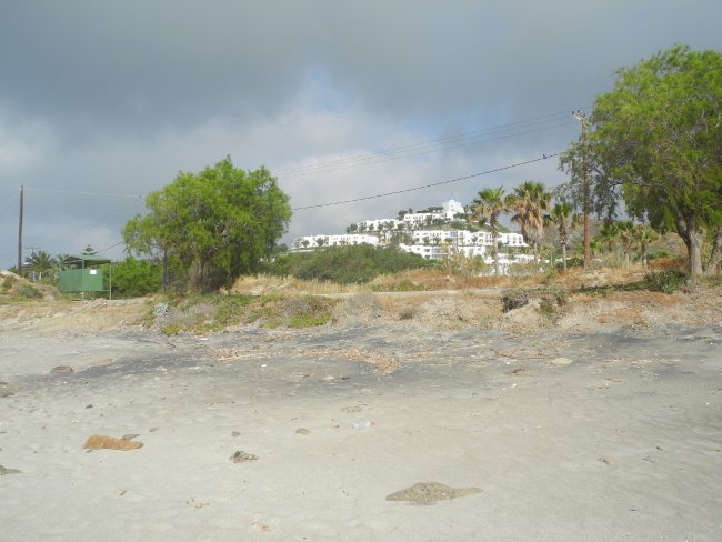 Direkt an der Küstenstraße - Hotel Lagas Aegean Village - Kardamena Direkt an der Küstenstraße