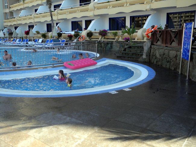 Kinderbecken - Hotel Paradise Lago Taurito - Taurito Kinderbecken