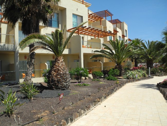 Hotelgebäude - Elba Carlota Beach & Convention Resort - Caleta de Fuste Hotelgebäude