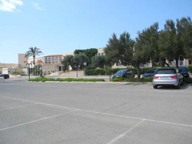 Parkplatz - Hotel Don Leon - Colonia Sant Jordi Parkplatz
