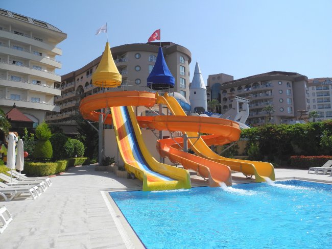 Rutschenpool - Hotel Saphir Resort & Spa - Okurcalar Rutschenpool