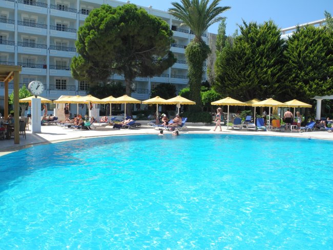 Schwimmbecken - Mitsis Grand Hotel - Rhodos Stadt Schwimmbecken
