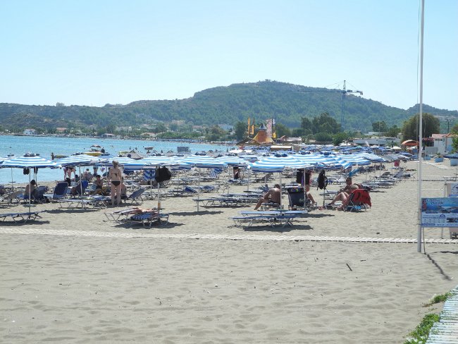Strandliegen gegen Gebühr - Hotel Mitsis Faliraki Beach - Faliraki Strandliegen gegen Gebühr