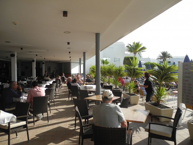 Sitzbereich des Restaurants - Hotel Lanzarote Village - Puerto del Carmen Sitzbereich des Restaurants